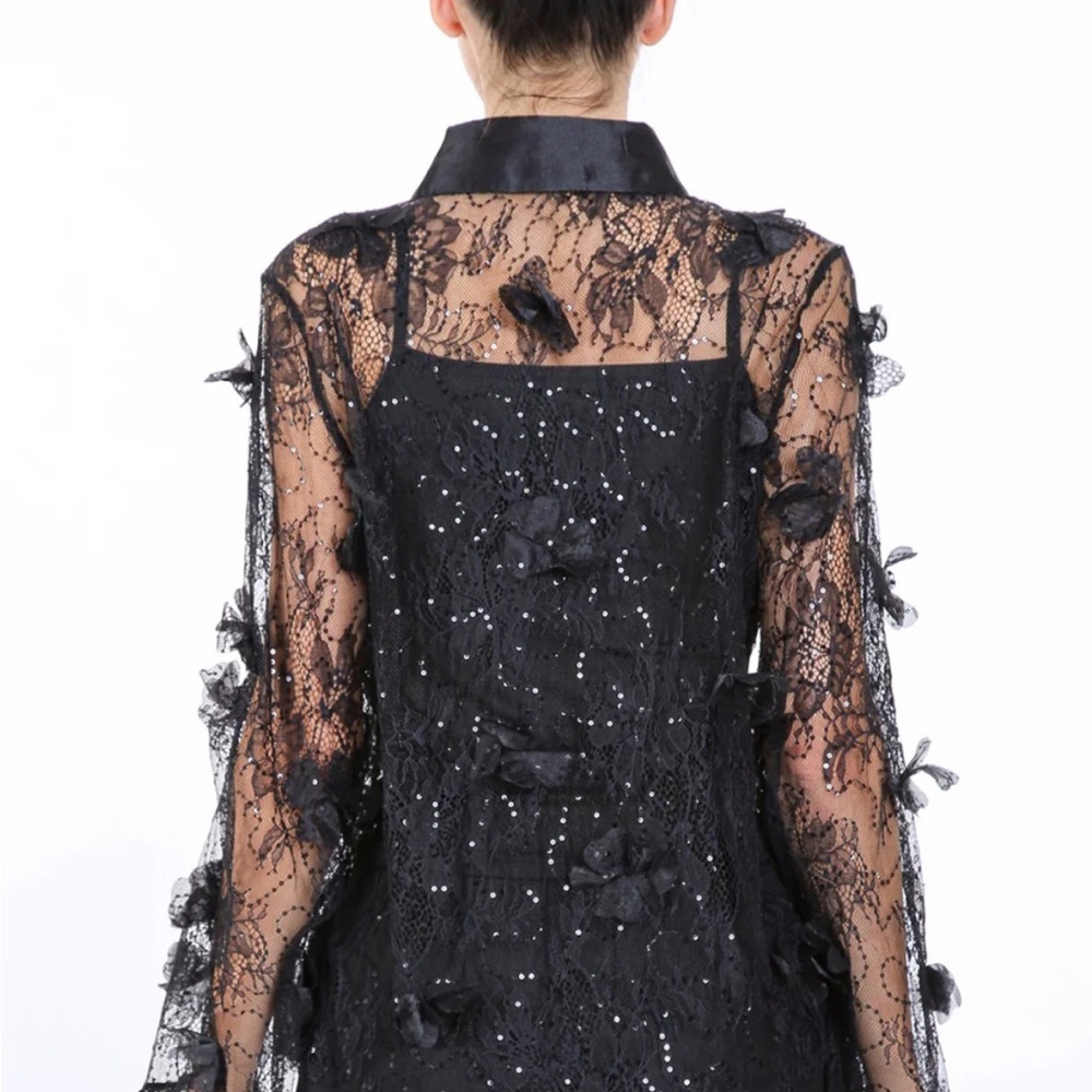 Jacob Sequined Mesh embroidered Floral applique blouse by BEULAHSTYLE. NWT SizeS - Picture 4 of 12